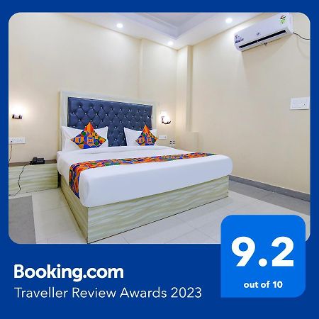 Fabhotel Ashok Vihar - Nr North Campus, Delhi University New Delhi Exterior photo
