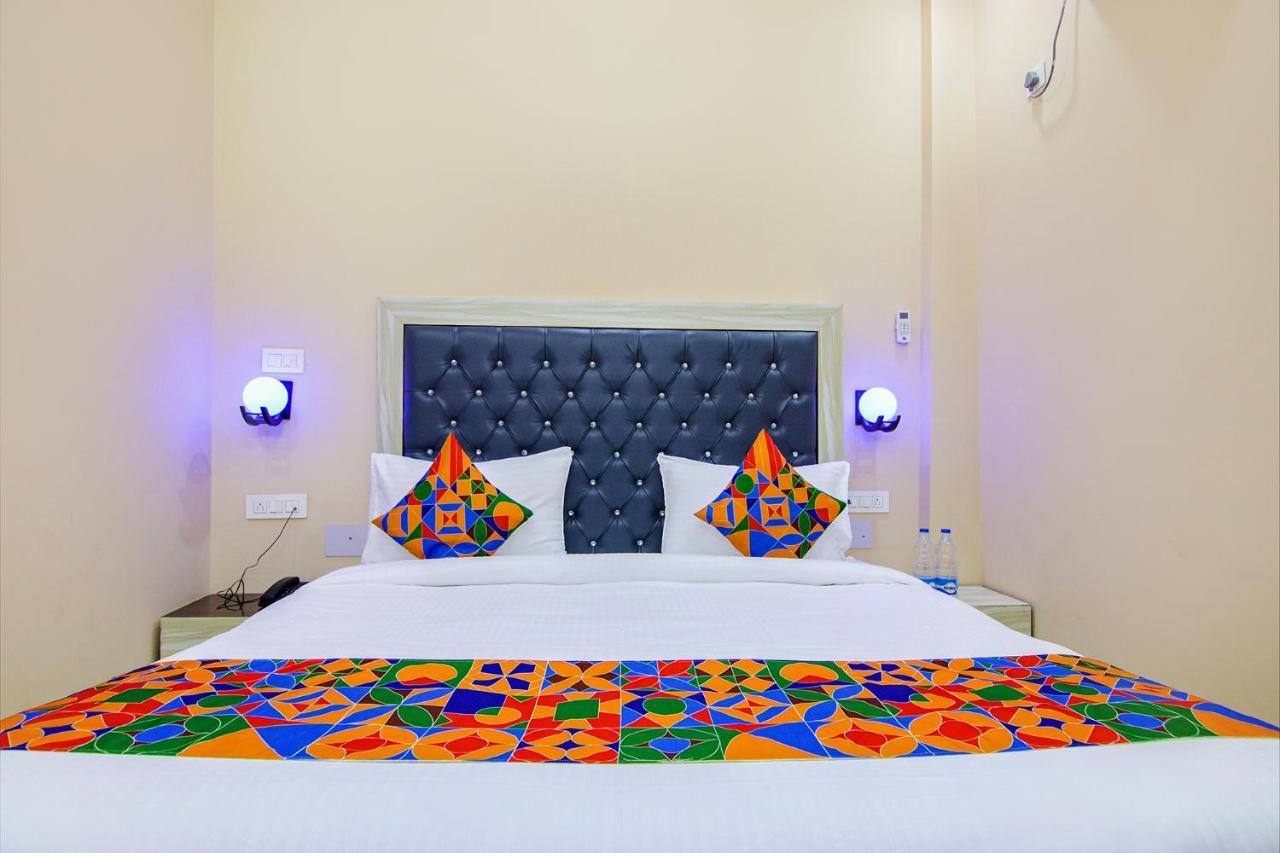 Fabhotel Ashok Vihar - Nr North Campus, Delhi University New Delhi Exterior photo