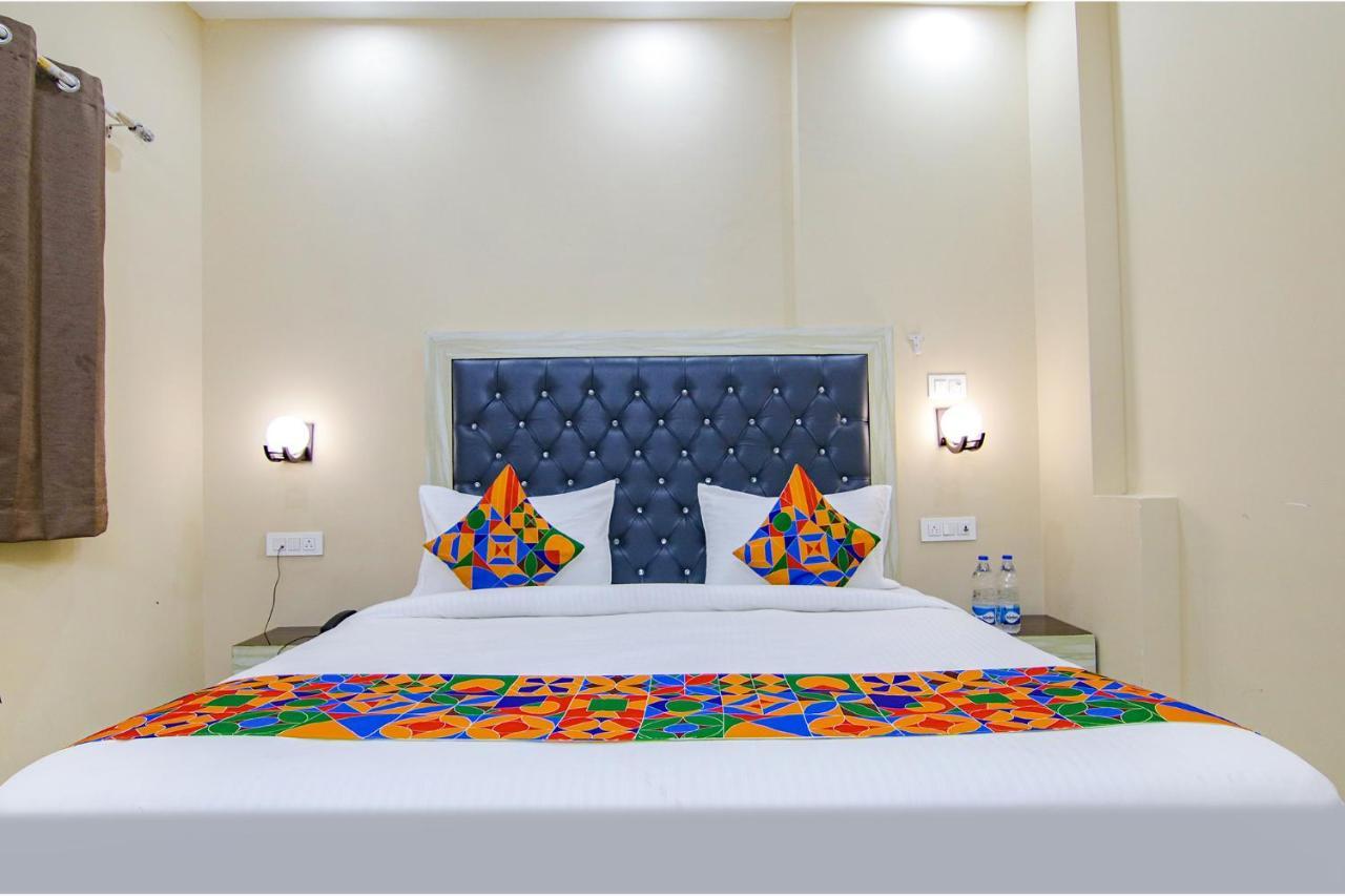 Fabhotel Ashok Vihar - Nr North Campus, Delhi University New Delhi Exterior photo